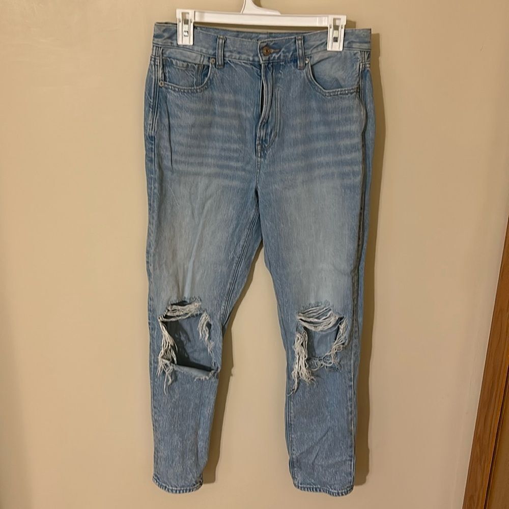 American eagle mom jeans